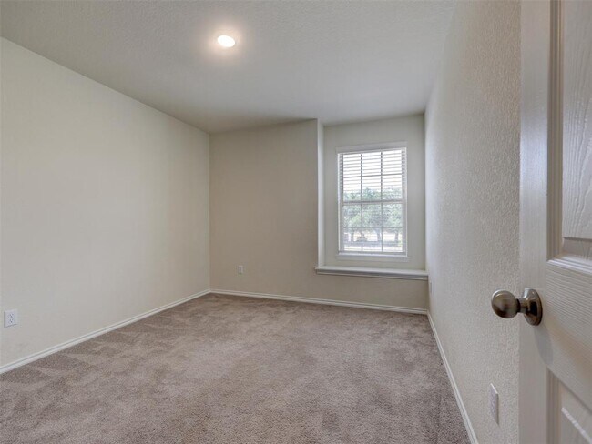 Building Photo - 116 Prairie Falcon Wy