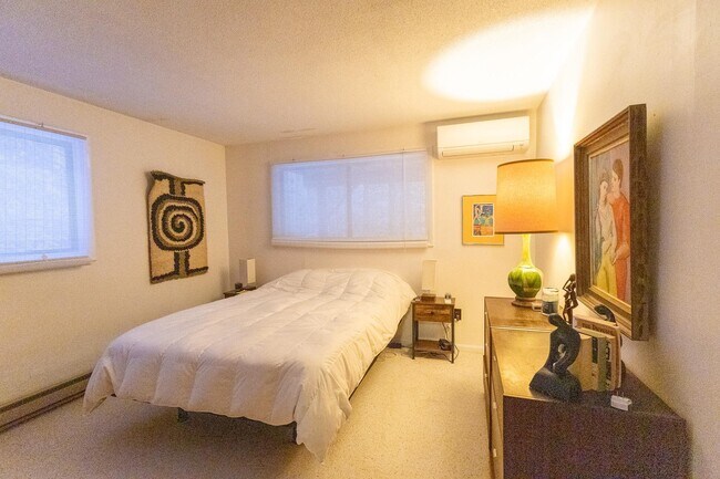 Building Photo - 24 Troon Dr