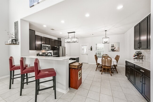 Building Photo - 10018 Chase Ct