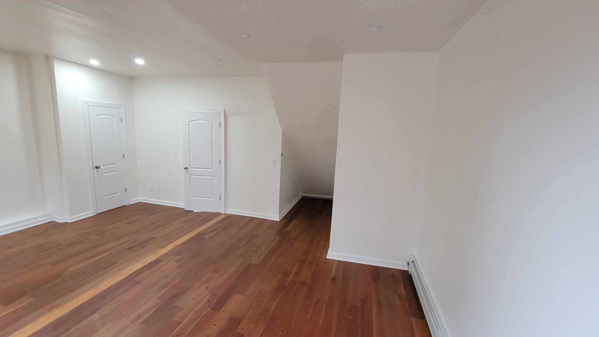 Building Photo - 19 70th St