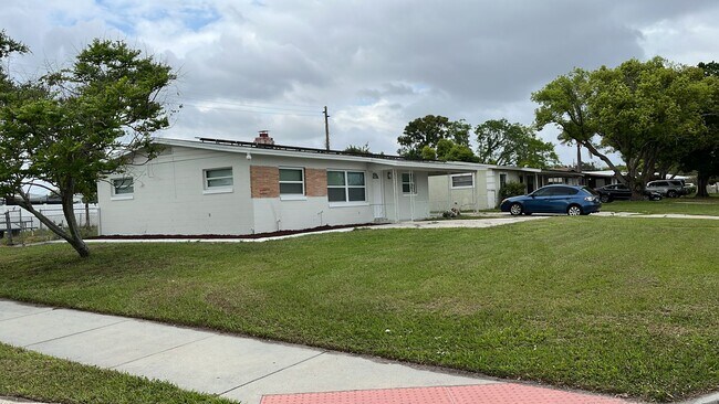 Primary Photo - 6244 Lynette St