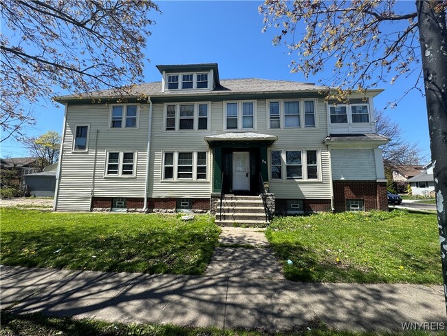 Primary Photo - 89 Lisbon Ave