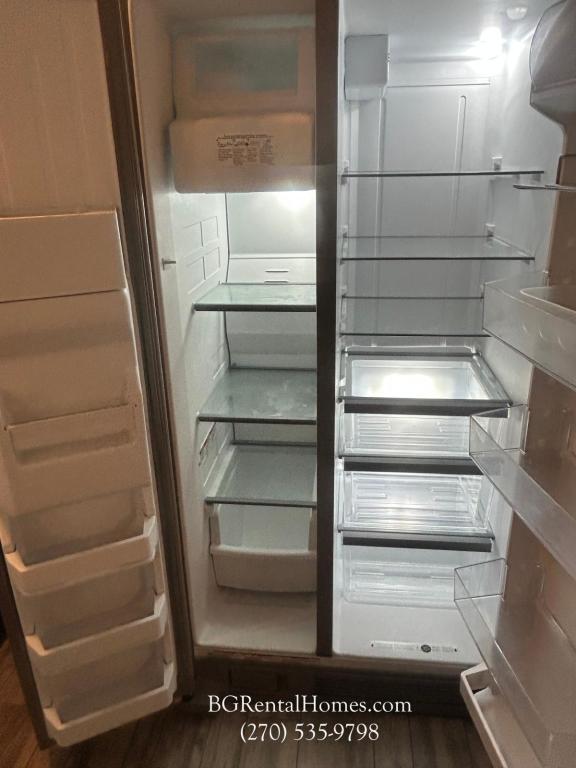 Building Photo - 506 Labrador Dr