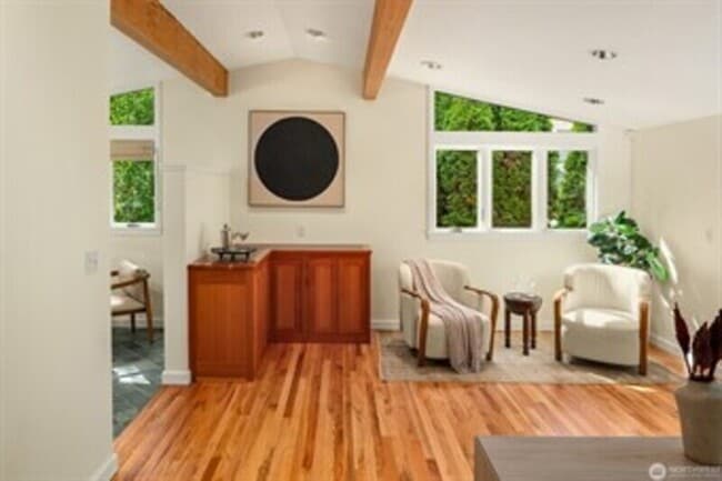 Building Photo - 4510 48th Ave NE