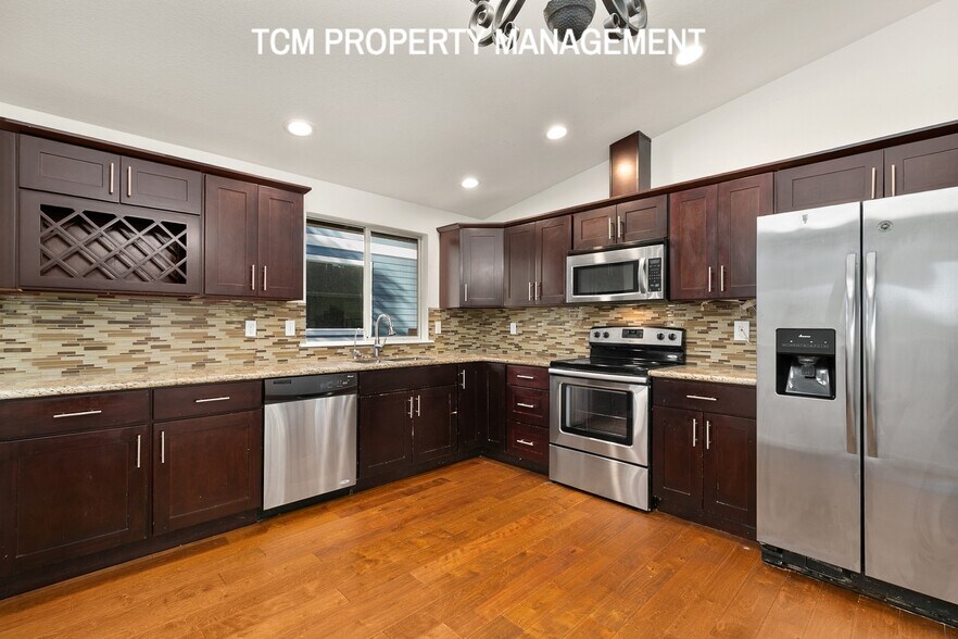 Building Photo - 15703 Midvale Ave N