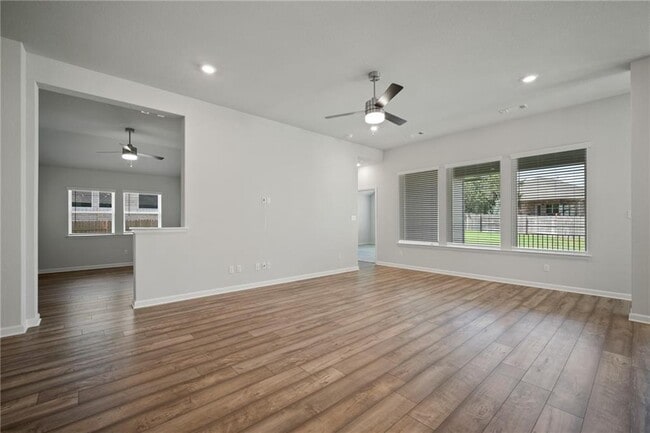 Building Photo - 136 Osceola Dr