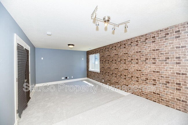 Building Photo - 4492 NW 125th Ave