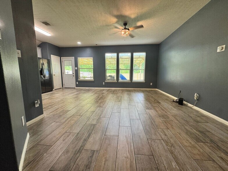 Open floor plan, natural light! - 4019 Strawberry Ct