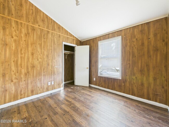 Building Photo - 111 Sternberg Dr