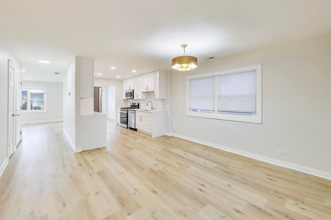 Building Photo - 1216 N 20th Ave