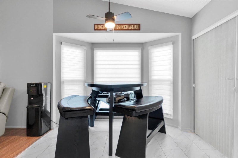 Building Photo - 7099 Pond View Ct