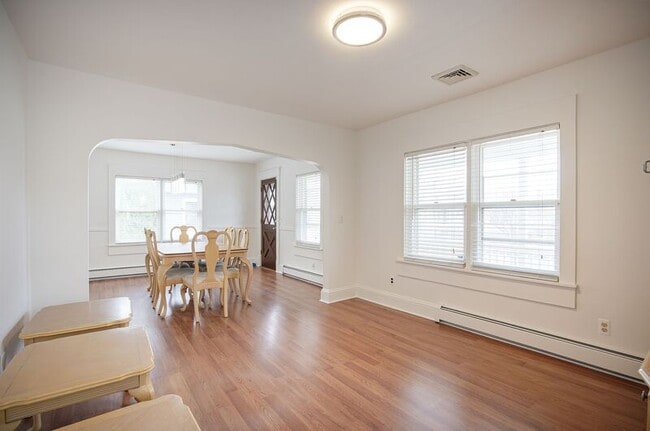 Building Photo - 52 Ludger Ave