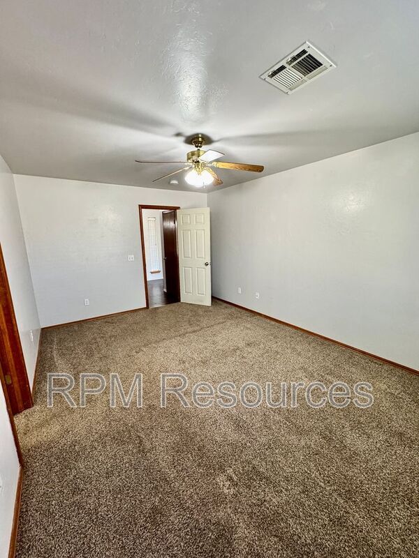 Building Photo - 10309 Banff Way