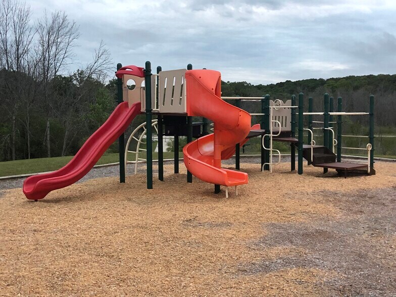 Park Across the Street - 1311 Green Tree Rd