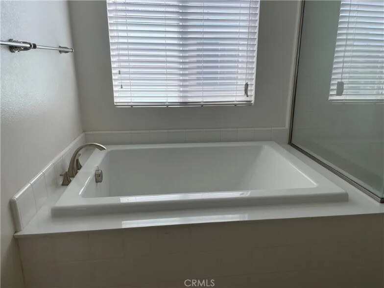 Building Photo - 12817 Meridian St