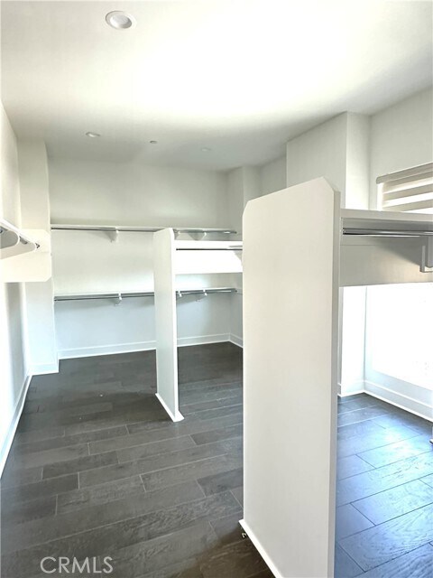 Building Photo - 20425 Edgewood Ct