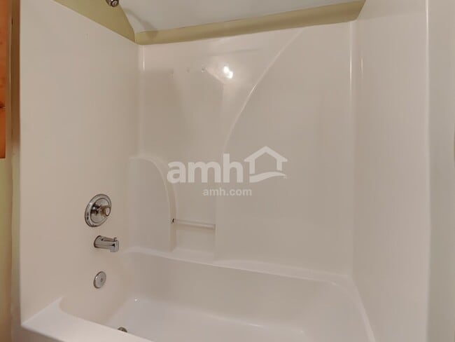 Building Photo - 4812 Oak Haven Pl