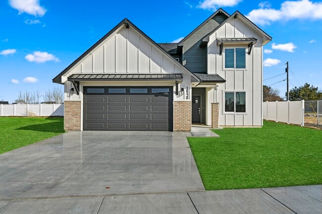 Primary Photo - 16542 Red Oak Dr