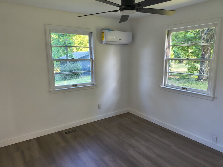 Building Photo - 2175 Woodruff Ave