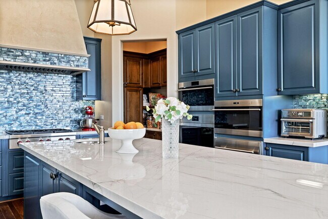 Building Photo - 75741 Via Stia