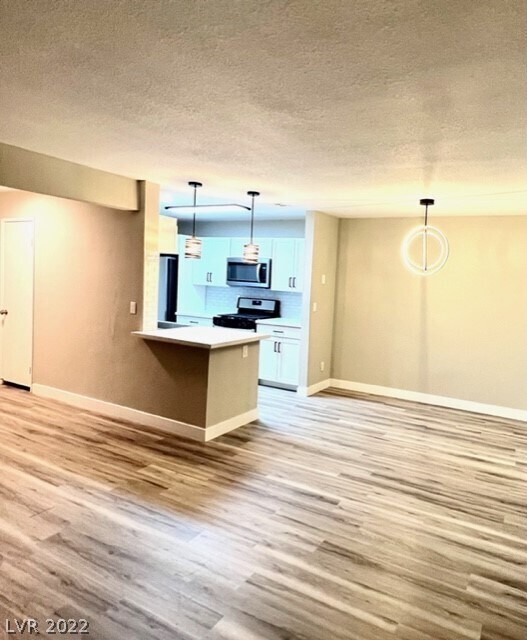 Building Photo - 2200 S Fort Apache Rd