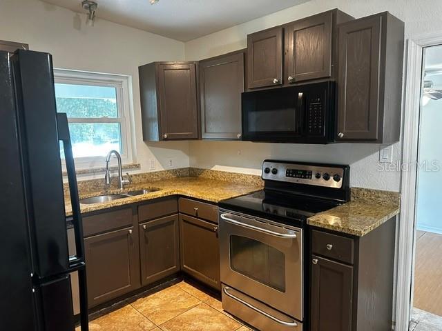 Building Photo - 156 Pinecrest Dr