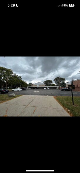 Building Photo - 150 Bird Ave