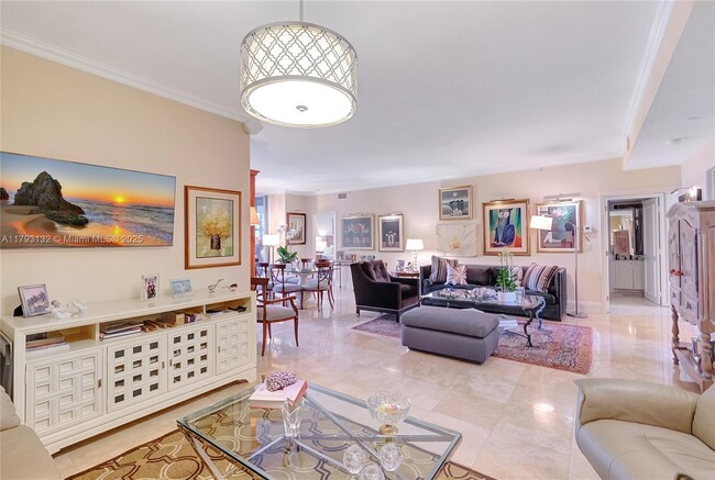 Building Photo - 731 Crandon Blvd