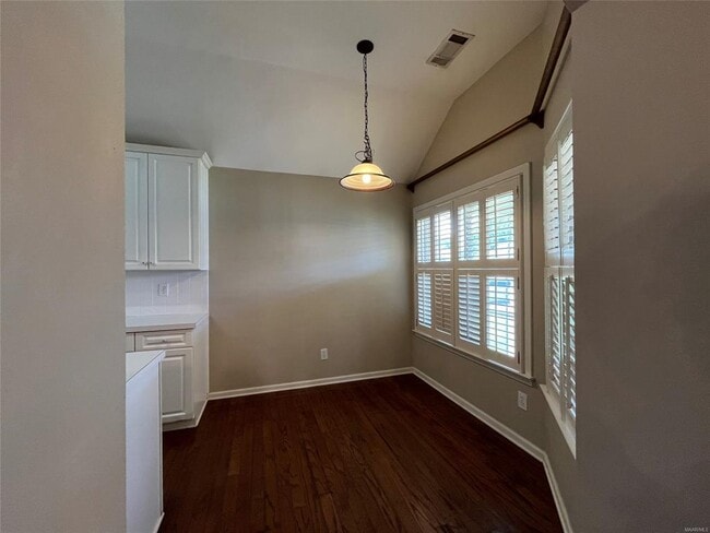 Building Photo - 8979 Stoneridge Pl