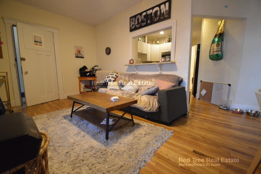 Building Photo - 72 Egmont St