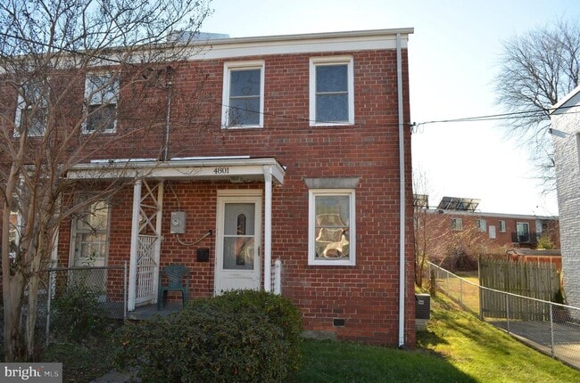 Primary Photo - 4801 Bass Pl SE