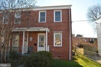 Building Photo - 4801 Bass Pl SE