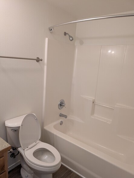 Building Photo - 790 SE Kierra Pl