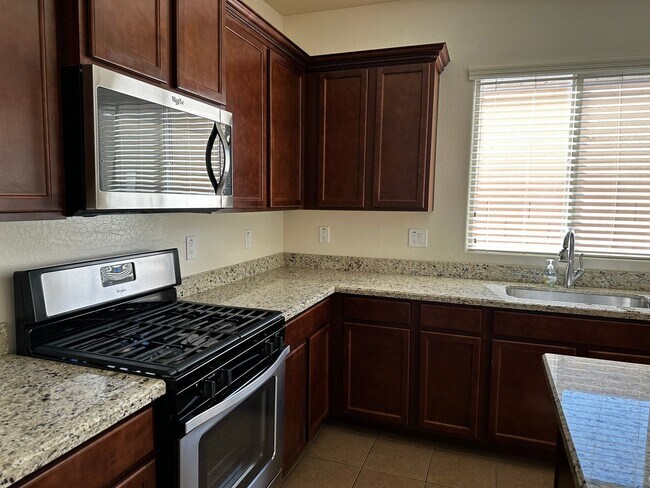 Building Photo - 4 BD + DEN IN CORTESSA IN WADDELL