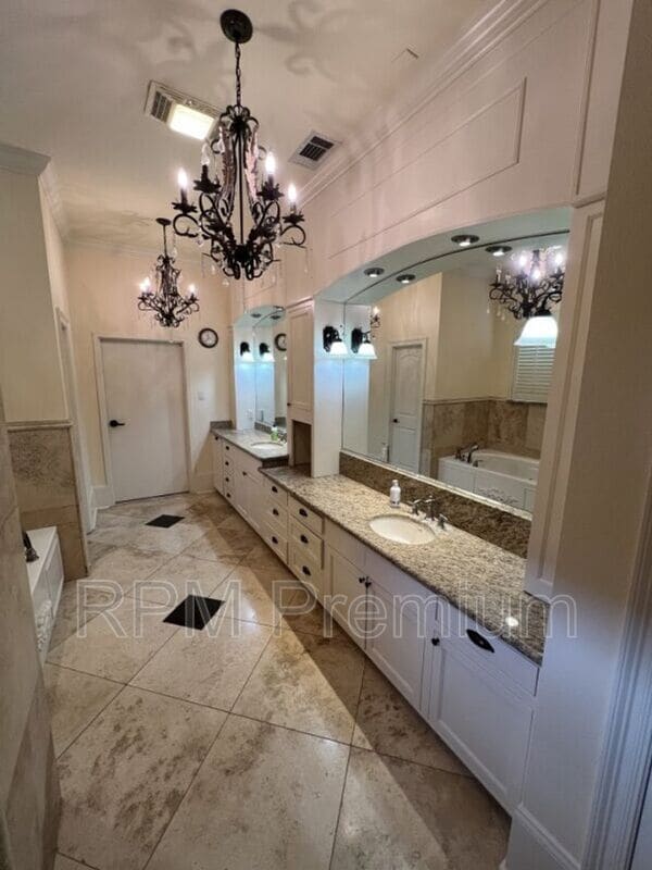 Building Photo - 17703 Shady Creek Ave