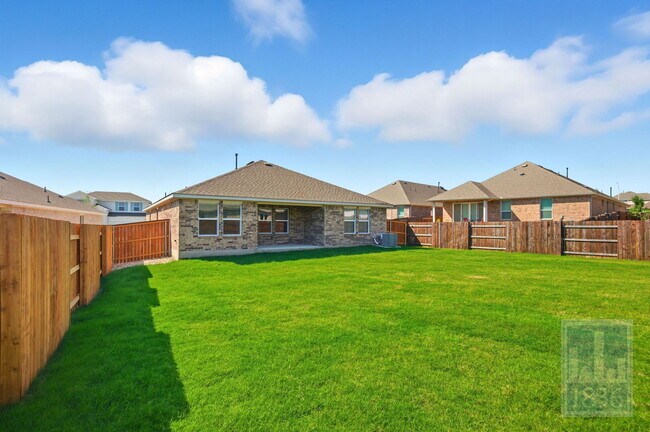 Building Photo - 1932 Marlin Spike Dr