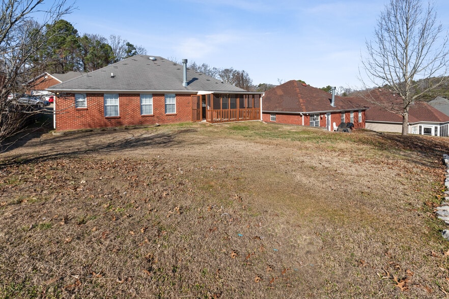 Building Photo - 5547 Matt Aaron Ln