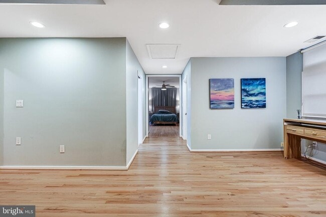 Building Photo - 1504 Wake Forest Dr