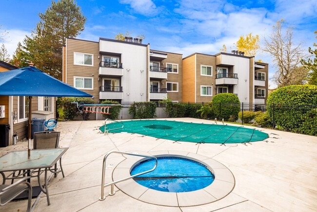 Building Photo - Modern 2 Bedroom 2 Bathroom Condo Close to Downtown Kirkland