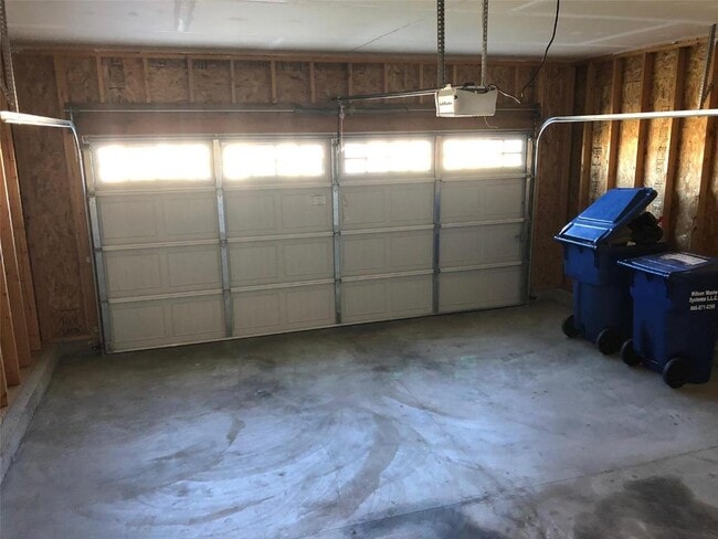 Building Photo - 480 Honeysuckle Creek Dr