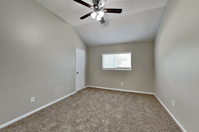 Building Photo - 1610 Blossom Creek Ct