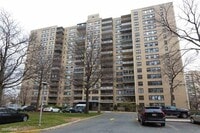 Building Photo - 201 St Pauls Ave