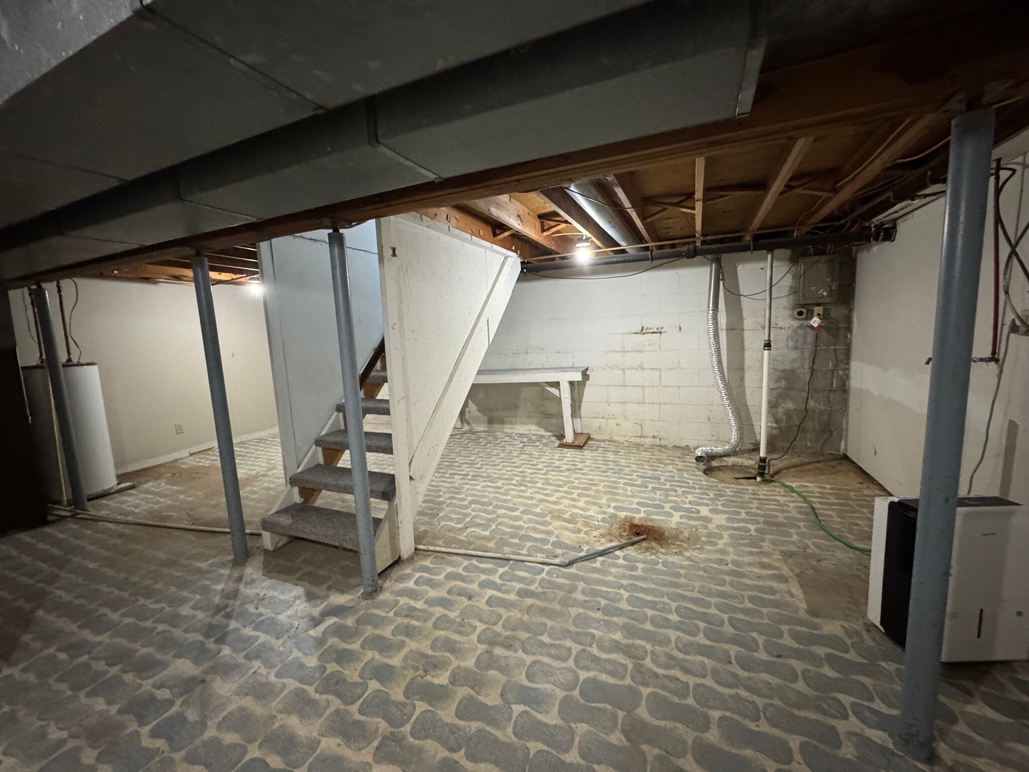 Building Photo - 647 Kennedy Ct