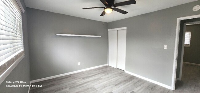 Building Photo - Virginia Street