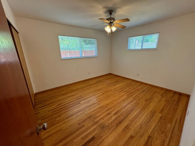 Building Photo - 1449 Gary Way