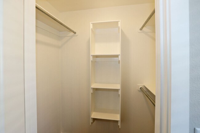 Building Photo - 7205 Athens St