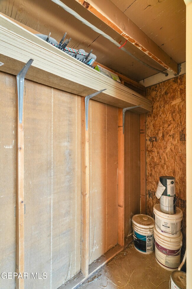 Building Photo - 3977 Las Casitas Dr