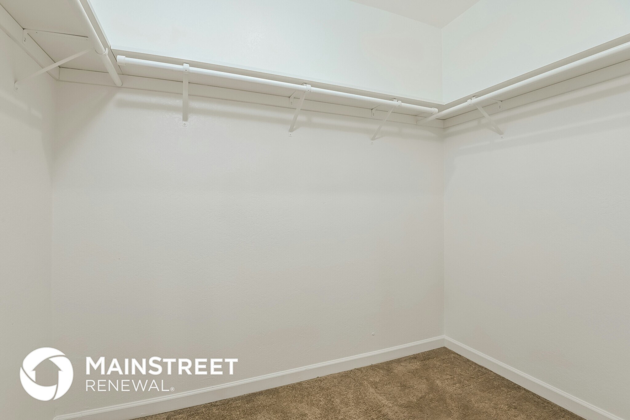 Building Photo - 3126 S Naco Vista