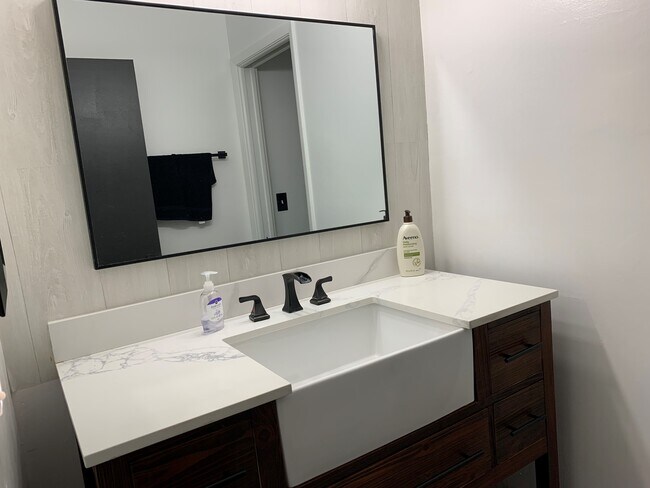 Building Photo - 7243 Antigua Pl