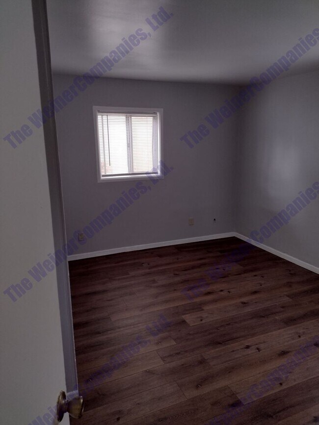 Building Photo - 708 Scottswood Dr